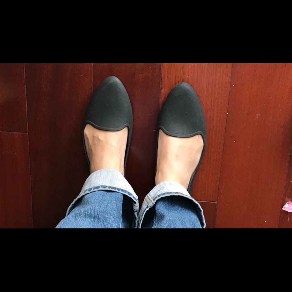 Crocs size 8 pointed loafers